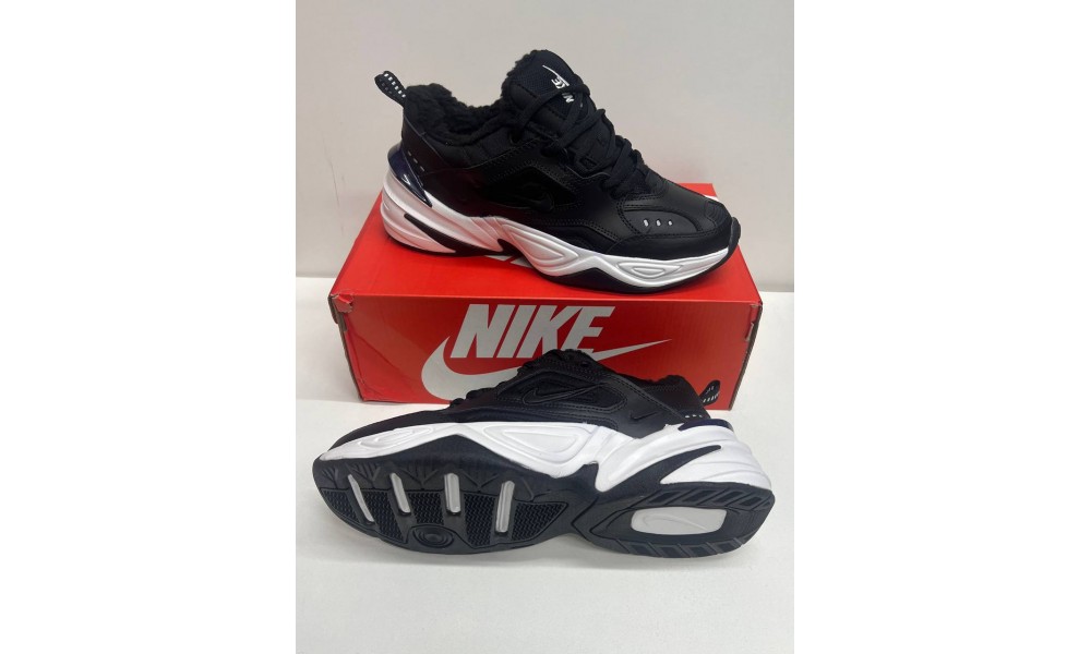 Nike air monarch black and clearance white